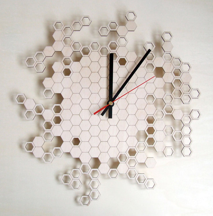 ساعت دیواری مدل Honeycomb با رنگبندی متنوع